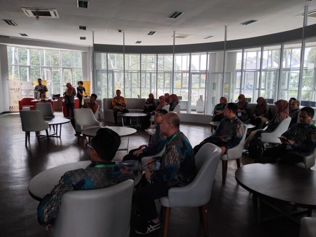 meeting-2.4-1024x768